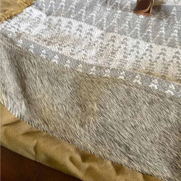 Myra Bag Tan and Brown Tote Bag 100% cotton 100% leather 26x30 - Picture 2 of 6